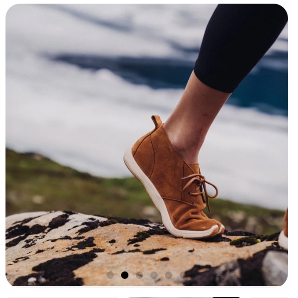 Peluva women’s desert boots leather toe Shoes 8.5